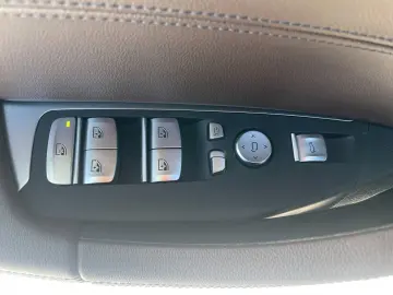 BMW X3 xDrive 30e Panoram AHK Laserlicht