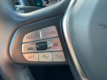 BMW X3 xDrive 30e Panoram AHK Laserlicht