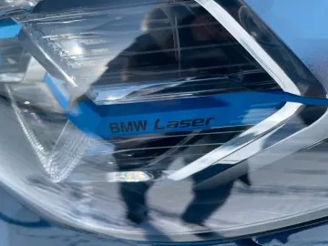 BMW X3 xDrive 30e Panoram AHK Laserlicht