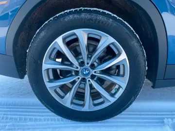 BMW X3 xDrive 30e Panoram AHK Laserlicht