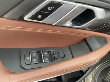 BMW X6 xDrive30d    M Sport PRO ACC AHK Sitzklima 36