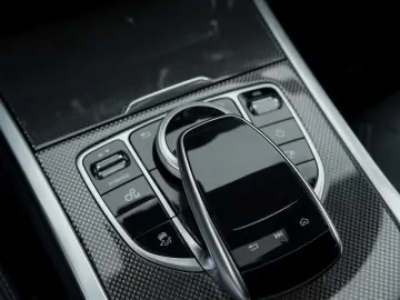 MERCEDES-BENZ G 500 AMG