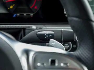 MERCEDES-BENZ G 500 AMG