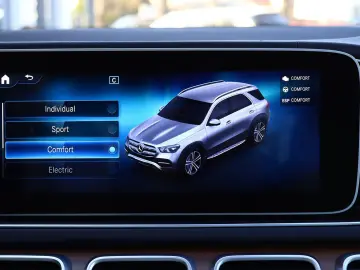 MERCEDES-BENZ GLE 350 de 4M AMG