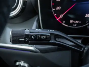 MERCEDES-BENZ GLC 300 d 4M AMG