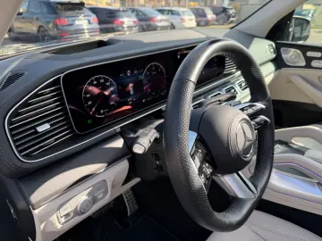 MERCEDES-BENZ GLS 450 d AMG Line