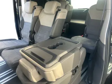 VW T7 Multivan 2.0 TDI DSG LANG