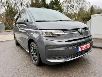 VW T7 Multivan Aut. Life Long 6Sitz AhkAccKamera