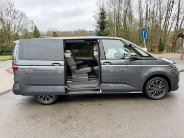 VW T7 Multivan Aut. Life Long 6Sitz AhkAccKamera