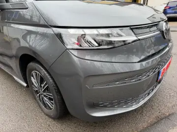 VW T7 Multivan Aut. Life Long 6Sitz AhkAccKamera