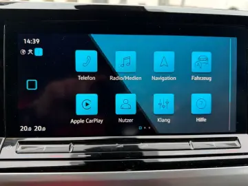 VW T7 Multivan Aut. Life Long 6Sitz AhkAccKamera