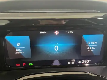 VW T7 Multivan Kamera PDC LED DSG  vis-a-vis  Alu