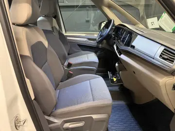 VW T7 Multivan 2.0 TDI DSG AHK KAMERA NAVI 6-locuri