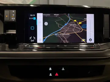 VW T7 Multivan 2.0 TDI DSG AHK KAMERA NAVI 6-locuri