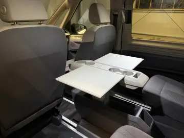 VW T7 Multivan 2.0 TDI DSG AHK KAMERA NAVI 6-locuri