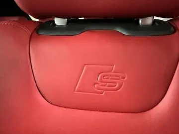 AUDI SQ8 4.0 TFSI quattro  STHZ MATRIX LEDER