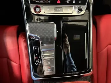 AUDI SQ8 4.0 TFSI quattro  STHZ MATRIX LEDER