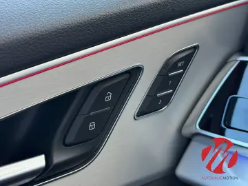 AUDI SQ8 4.0 TDI quattro Pano Navi Kamera Matrix HUD