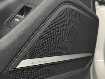 AUDI A6 Allroad 55TDI MASSAGE SITZBEL AHK LUFTF B&O