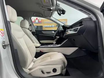 AUDI A6 Allroad 55TDI MASSAGE SITZBEL AHK LUFTF B&O