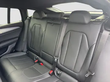 BMW X4 xDrive20d (M-Sport Navi LED AHK 360 )