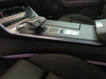 AUDI A6 Allroad 55 TDI quattro PANO HUD STHZG AIR ACC