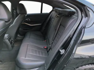 BMW 320d xD Limo M SPORT PRO Stop Go RFK GSD HUD 19