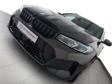 BMW 320i Touring M Sport Shadow HUD ACC RFK AHK 19