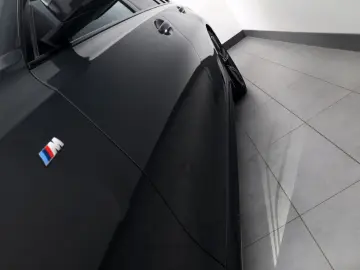 BMW 320i Touring M Sport Shadow HUD ACC RFK AHK 19