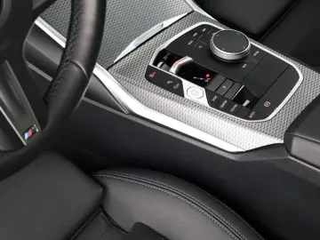 BMW 320i Touring M Sport Shadow HUD ACC RFK AHK 19