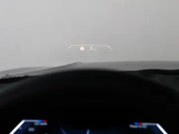 BMW 320i Touring M Sport Shadow HUD ACC RFK AHK 19