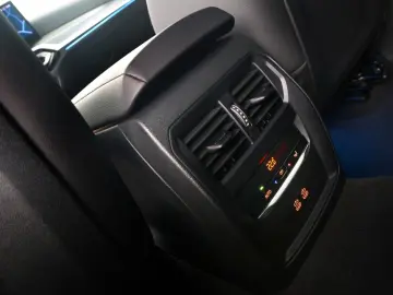 BMW 320i Touring M Sport Shadow HUD ACC RFK AHK 19