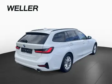 BMW 320i A Bluetooth Navi LED Klima PDC el. Fenster