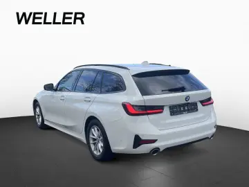 BMW 320i A Bluetooth Navi LED Klima PDC el. Fenster