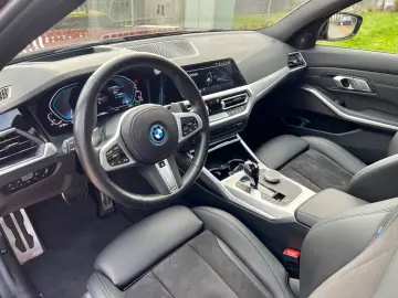 BMW 330e Lim. M Sport Individual LASER H&K SDACH 19