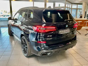 BMW X5 xDri 30 d M Sportpaket ACC SHZ vo hi AHK 22