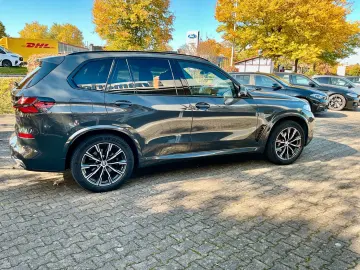 BMW X5 30 d xDrive M Sportpaket AHK Sky Lounge Stand