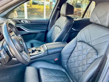 BMW X5 30 d xDrive M Sportpaket AHK Sky Lounge Stand