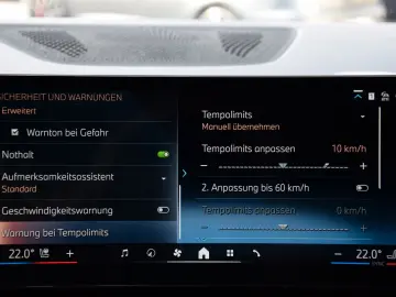 BMW X5 30 d xDrive M Sport 360  PANO GLOW 22  VOLL L