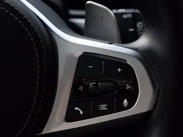 BMW X5 30 d xDrive M Sport 360  PANO GLOW 22  VOLL L