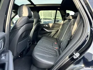 BMW X5 xDrive30d M Sportpaket Head-Up HiFi DAB WLAN