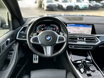 BMW X5 xDrive30d M Sportpaket Head-Up HiFi DAB WLAN