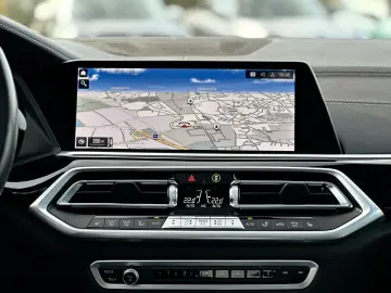 BMW X5 xDrive30d M Sportpaket Head-Up HiFi DAB WLAN