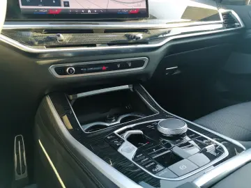 BMW X5 xDrive50e Sportpaket 22'' AHK HUD H&hellip;