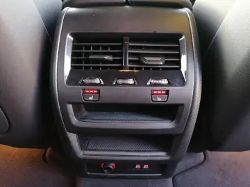 BMW X5 xDrive50e Sportpaket 22'' AHK HUD H&hellip;