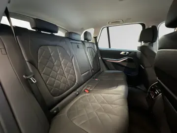 BMW X5 xDrive50e AHK Head-Up DA&PAProf. H K