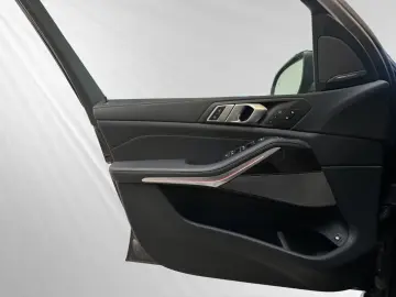 BMW X5 xDrive50e AHK Head-Up DA&PAProf. H K