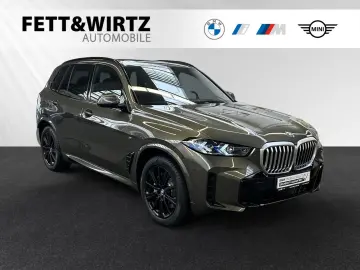 BMW X5 xDrive50e M Sport AHK Pano Head-Up H K