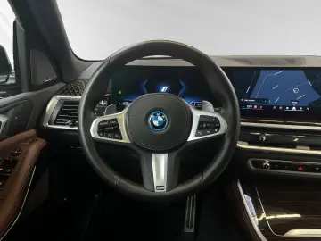 BMW X5 xDrive50e M Sport AHK Pano Head-Up H K