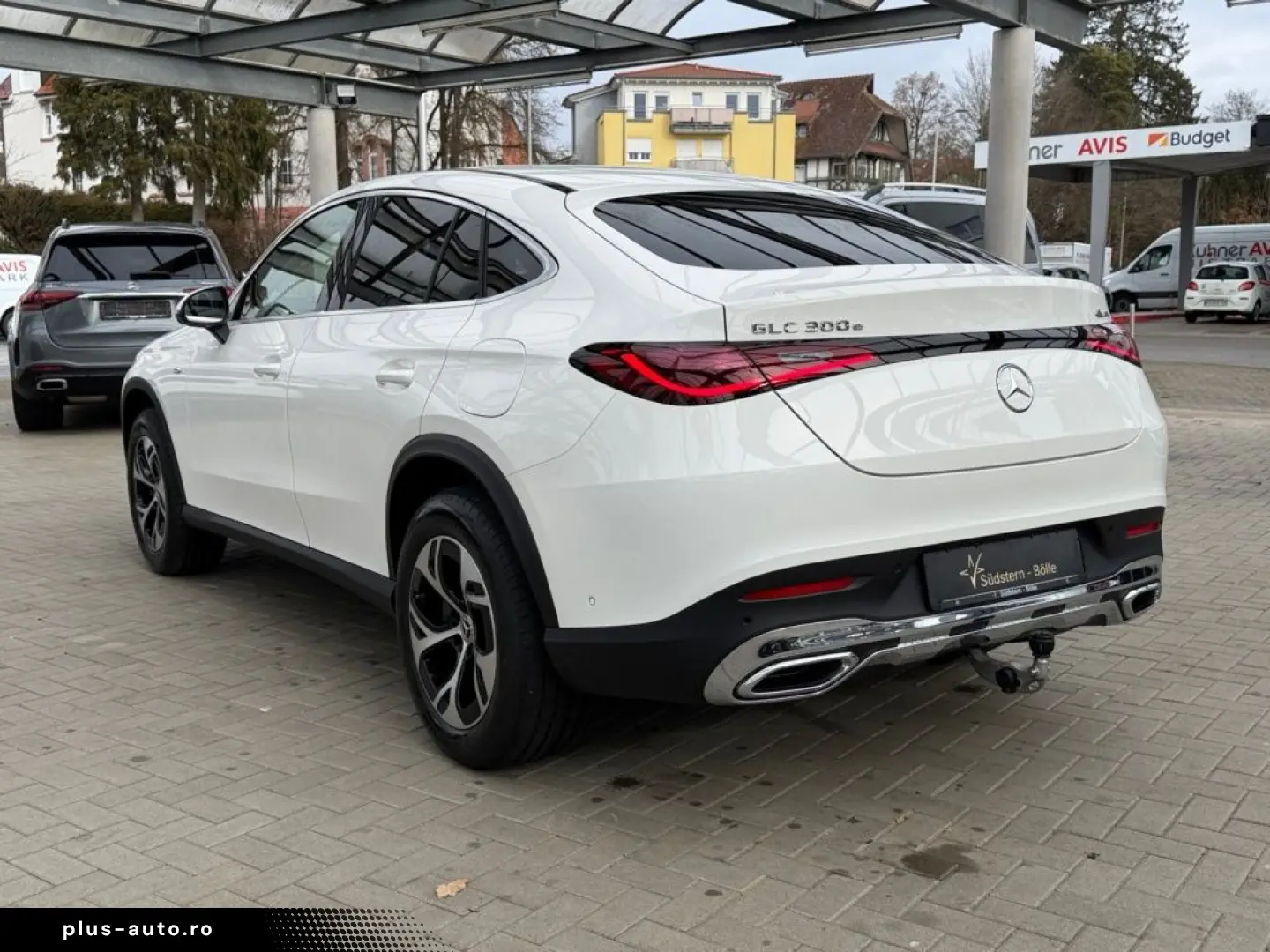 MERCEDES-BENZ GLC 300 e 4M Coupé AVANTGARDE DISTRO AHK 360